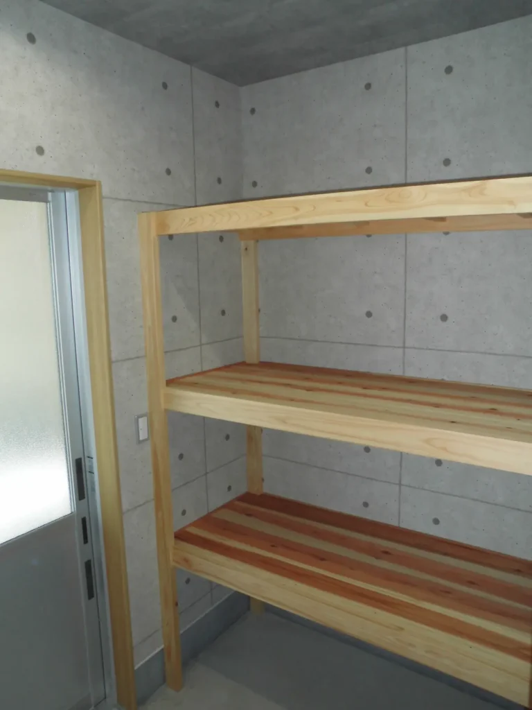 shikokuchuoshi-sangawa-storage